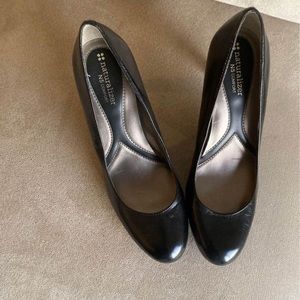 Size 9, 3” heels, black classic pump